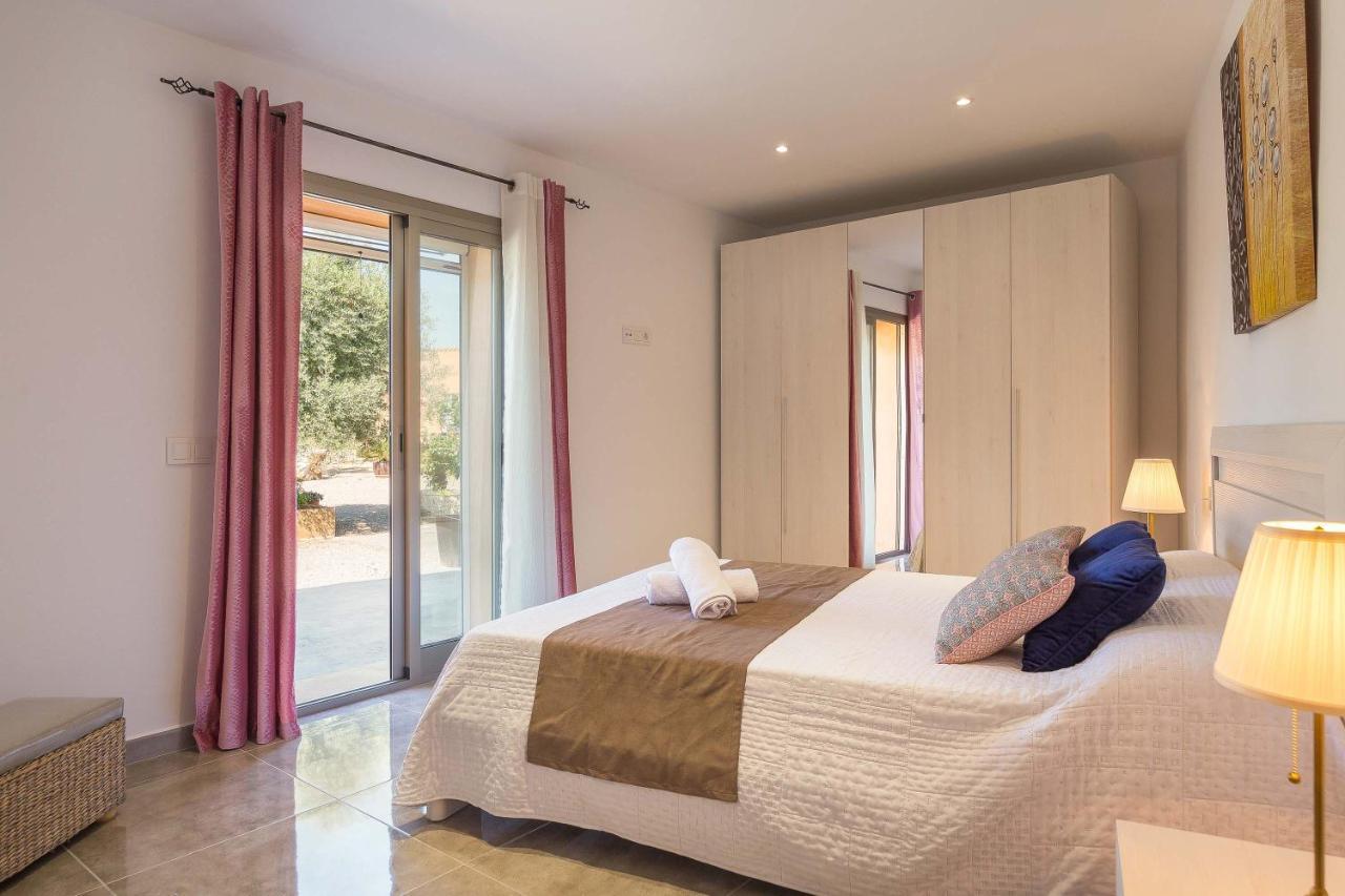 Son Guineu Villa